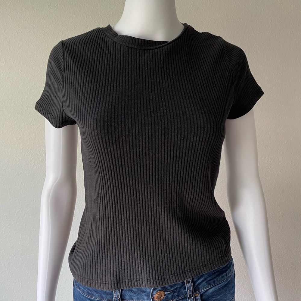 Black tee